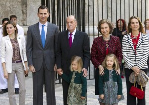 La tradicional misa de Pascua en Mallorca fue presidida como todos los años por los Reyes