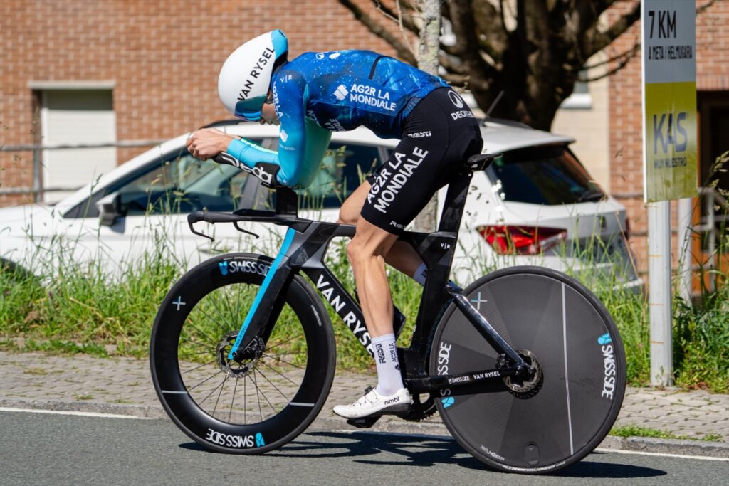 Alex Baudin, ciclista francés, entrenamiento contrarreloj Itzulia